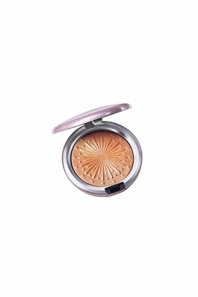 Extra Dimension Skinfinish Highlighter Blush